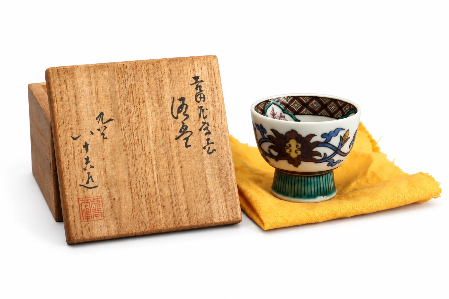 初代徳田八十吉の盃と木箱